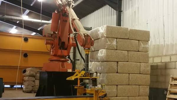Robotic palletising